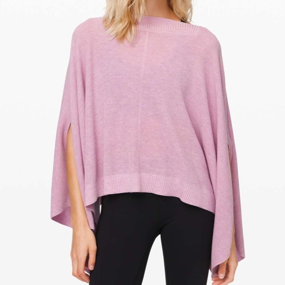 Lululemon Forward Flow Poncho
Heathered Pink Taupe